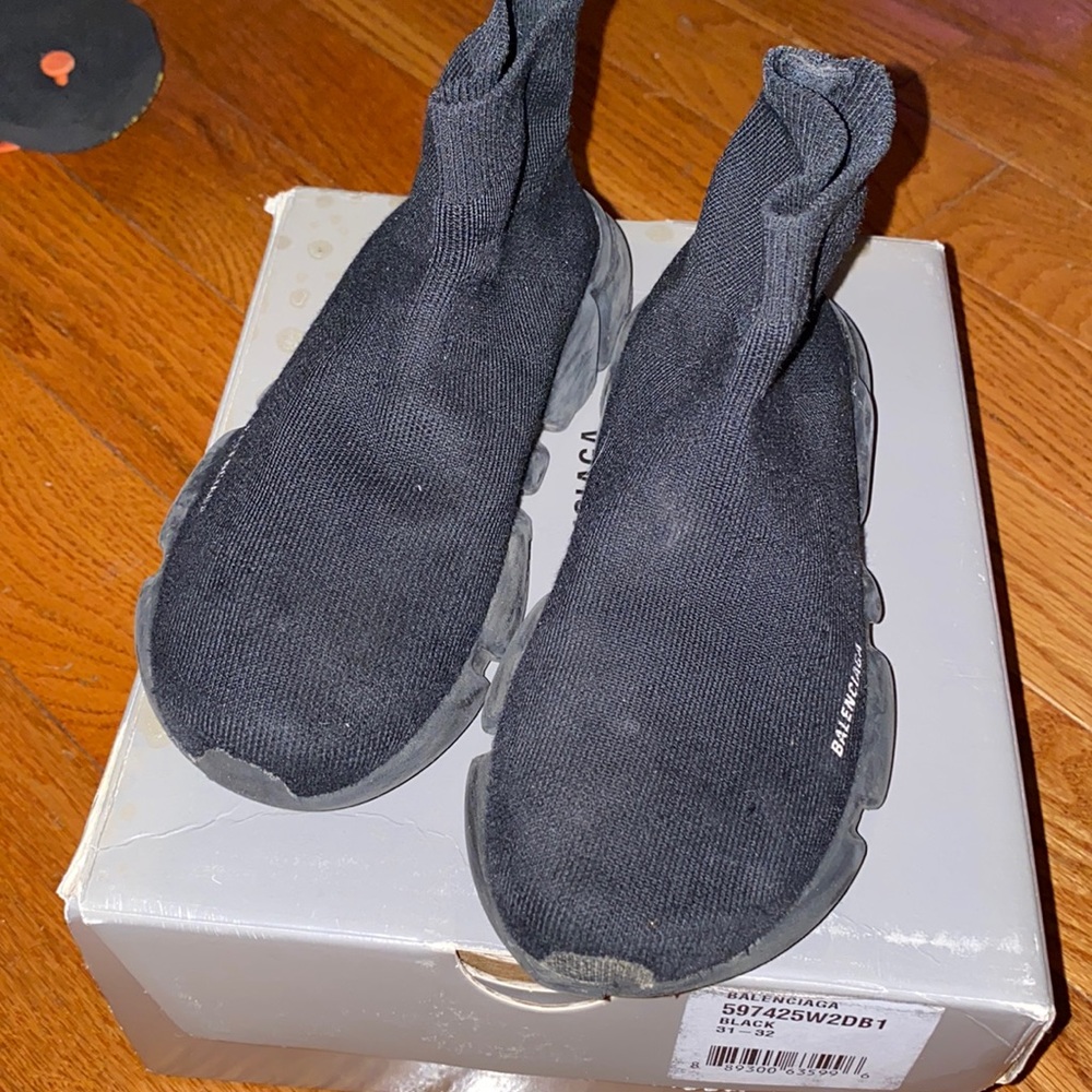 Boys Balenciaga Us size 13/1